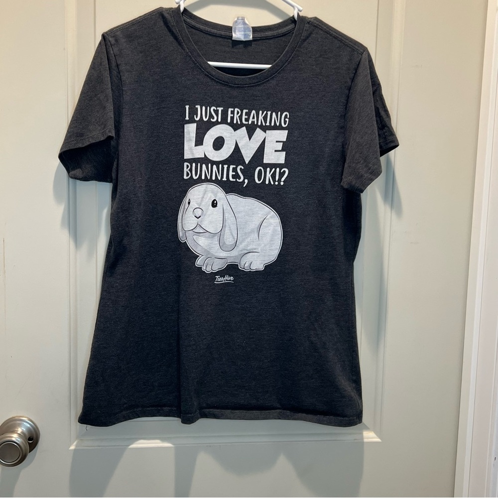 Bunny Mom tshirt